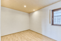 Modernisiertes Zweifamilienhaus mit separatem Lager in toller Weinberglage - 2-ZKB_Schlafzimmer_KI-generiert_Mobiliar entfernt
