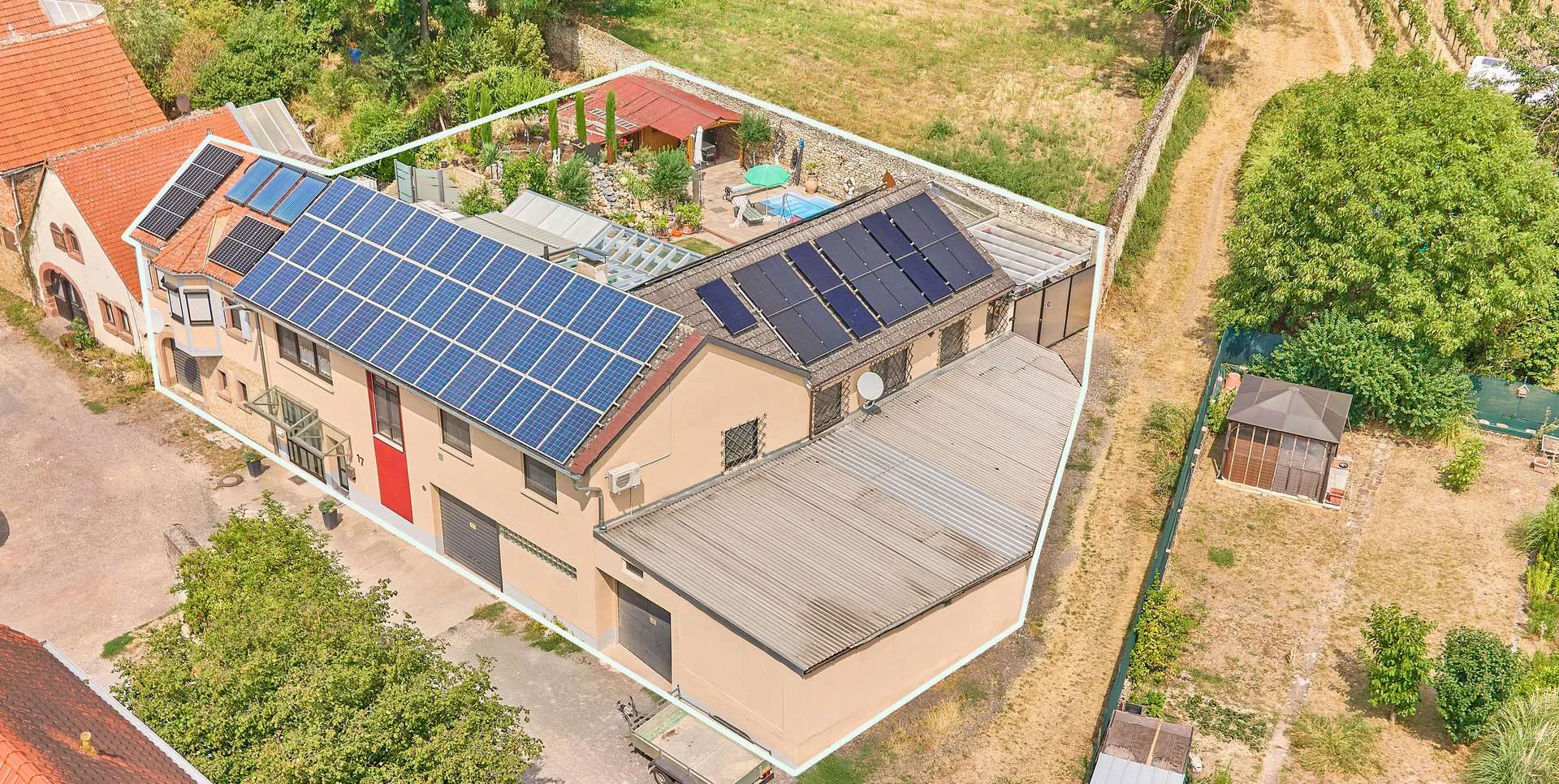 Modernisiertes Einfamilienhaus mit Einliegerwohnung & separater Halle in attraktiver Weinberglage, 67278 Bockenheim an der Weinstraße, Einfamilienhaus