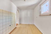 Einfamilienhaus mit weitläufigem Garten und privatem Innenhof - Küche_OG