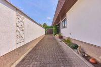 Wohnen mit Weitblick – großzügiges Zuhause mit außergewöhnlicher Aussicht über die Felder - Hof