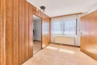 Wohnen mit Perspektive: Einfamilienhaus mit weiterem Baupotenzial - Ankleidezimmer