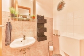 Ihre neue Kapitalanlage: schöne 3-Zimmer-Wohnung mit Loggia und ca. 3,5% Rendite - Gäste-WC