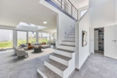 Modernes Architektenhaus in traumhafter Feldrandlage & grosszügiger Dachterrasse - Staging: Eingangsbereich