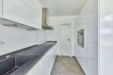 Modernes Architektenhaus in traumhafter Feldrandlage & grosszügiger Dachterrasse - Küche