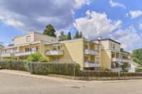 Neu sanierte Wohnung mit großzügigem Balkon und zusätzlicher Loggia - Außenansicht