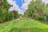 Einfamilienhaus mit großem Garten und gemütlichem Wohnambiente - Garten