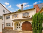 Einfamilienhaus mit großem Garten und gemütlichem Wohnambiente - Außenansicht