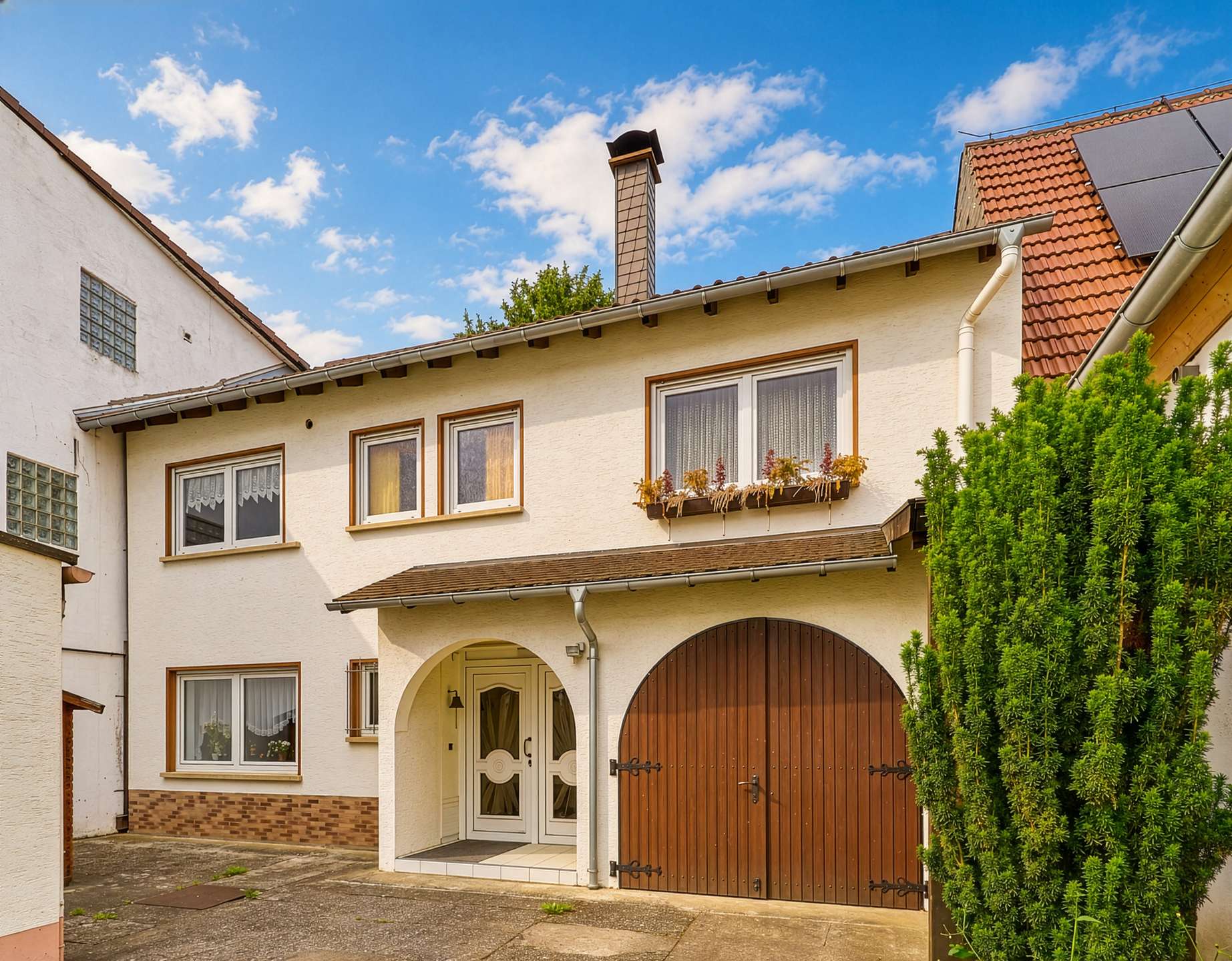 Einfamilienhaus mit großem Garten und gemütlichem Wohnambiente, 67454 Haßloch, Einfamilienhaus