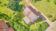 Ihr Rückzugsort im Grünen - stilvolles Einfamilienhaus mit sonnigem Gartenparadies - Luftbild