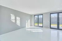Zuhause neu erleben: Neubau-Doppelhaushälfte mit Garten im Erstbezug - Wohn- und Esszimmer