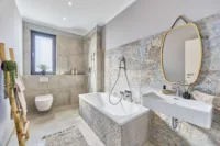 Zuhause neu erleben: Neubau-Doppelhaushälfte mit Garten im Erstbezug - Badezimmer