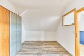 Charakterstarkes Haus mit vielseitigem Ausbaupotenzial - Ankleide_DG