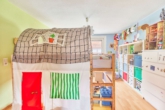 Charmantes Wohnhaus mit Scheune, großem Grundstück und Erweiterungspotenzial - Kinderzimmer_OG