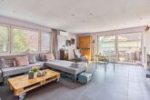 Ihr neues Zuhause: großzügig, ruhig & Natur direkt vor der Tür - Wohnzimmer