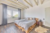 Ihr neues Zuhause: großzügig, ruhig & Natur direkt vor der Tür - Schlafzimmer