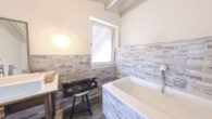 Ihr neues Zuhause: großzügig, ruhig & Natur direkt vor der Tür - Badezimmer