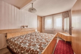 Familienfreundliches Wohnen: Einfamilienhaus im grünen mit schöner Aussicht - Schlafzimmer