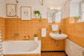 Familienfreundliches Wohnen: Einfamilienhaus im grünen mit schöner Aussicht - WC -  Digitales Staging
