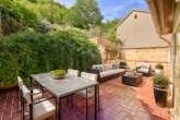 Familienfreundliches Wohnen: Einfamilienhaus im grünen mit schöner Aussicht - Terrasse -  Digitales Staging