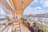 Helles Zweifamilienhaus mit Terrasse und großem Garten in ruhiger Wohnlage - Loggia