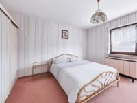 Einfamilienhaus mit großzügigem Außenbereich & Potenzial für individuelle Wohnträume - Schlafzimmer 1