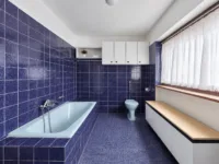 Einfamilienhaus mit großzügigem Außenbereich & Potenzial für individuelle Wohnträume - Badezimmer