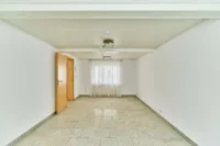 Ihr privater Rückzugsort: Charmantes Haus mit Nebengebäude, Innenhof & weitläufigem Garten - Wohnzimmer