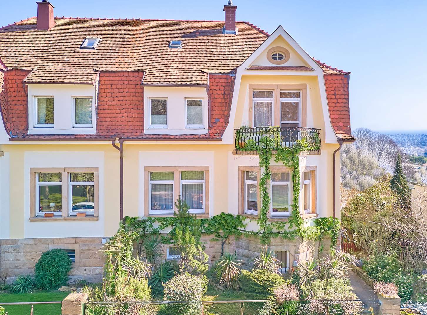 Jugendstil trifft Lebensqualität – Bezugsfertige Stadthaushälfte mit großem Garten, 67433 Neustadt an der Weinstraße, Doppelhaushälfte