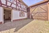 Fachwerkanwesen mit Nebengebäude & großem Garten - Hof