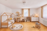 Fachwerkanwesen mit Nebengebäude & großem Garten - Kinderzimmer - digitales staging