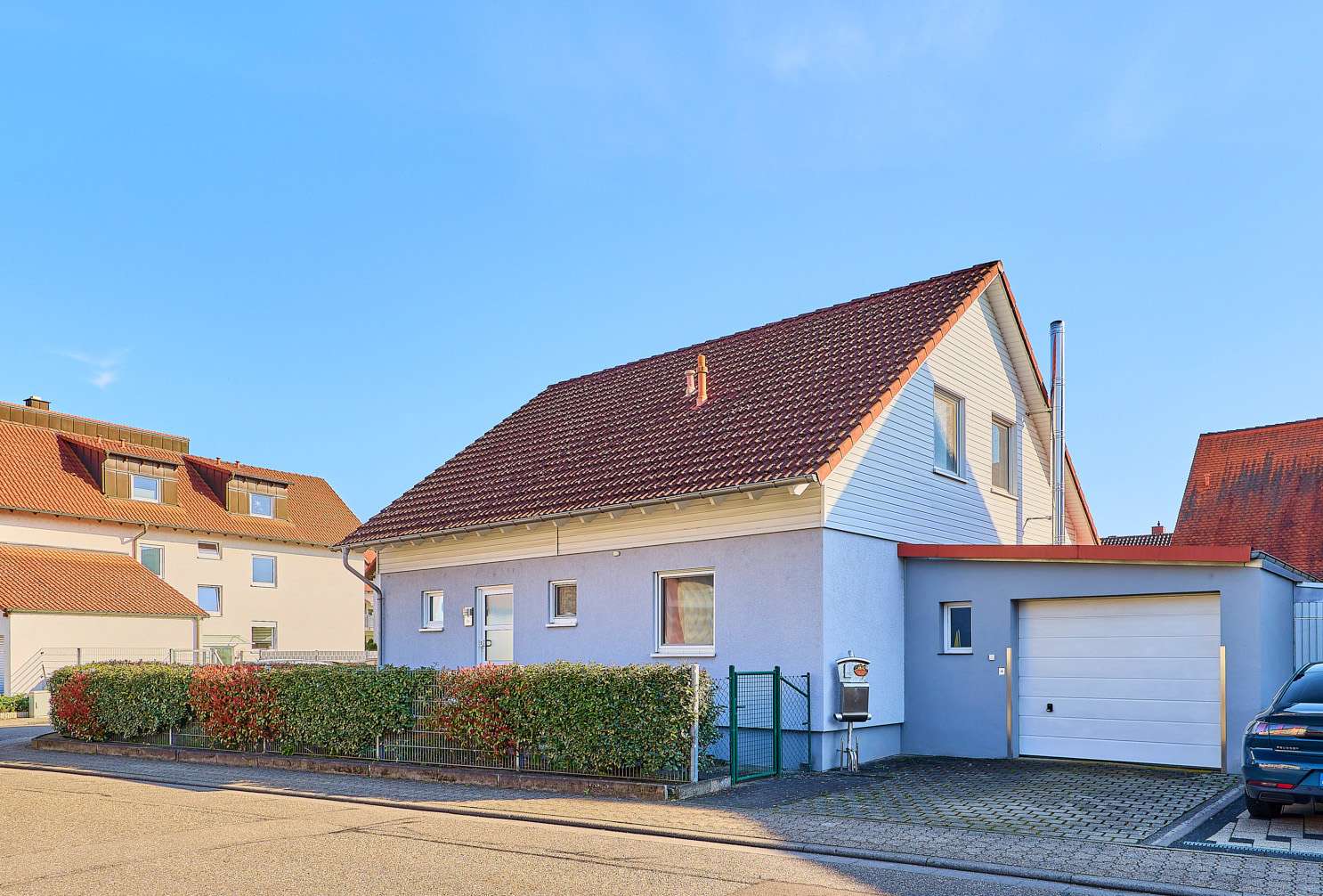 Attraktives Einfamilienhaus mit sonniger Süd-Terrasse & gemütlichem Kamin, 76726 Germersheim, Einfamilienhaus