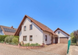 Charmantes Zuhause mit viel Licht, Wintergarten & weitläufigem Außenbereich - Außensicht