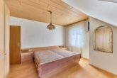 Charmantes Zuhause mit viel Licht, Wintergarten & weitläufigem Außenbereich - Schlafzimmer