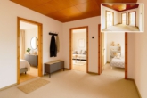 Großzügige 3-Zimmer-ETW mit Aufzug, Loggia & Stellplatz in Innenstadtlage - Digitales Staging - Flur