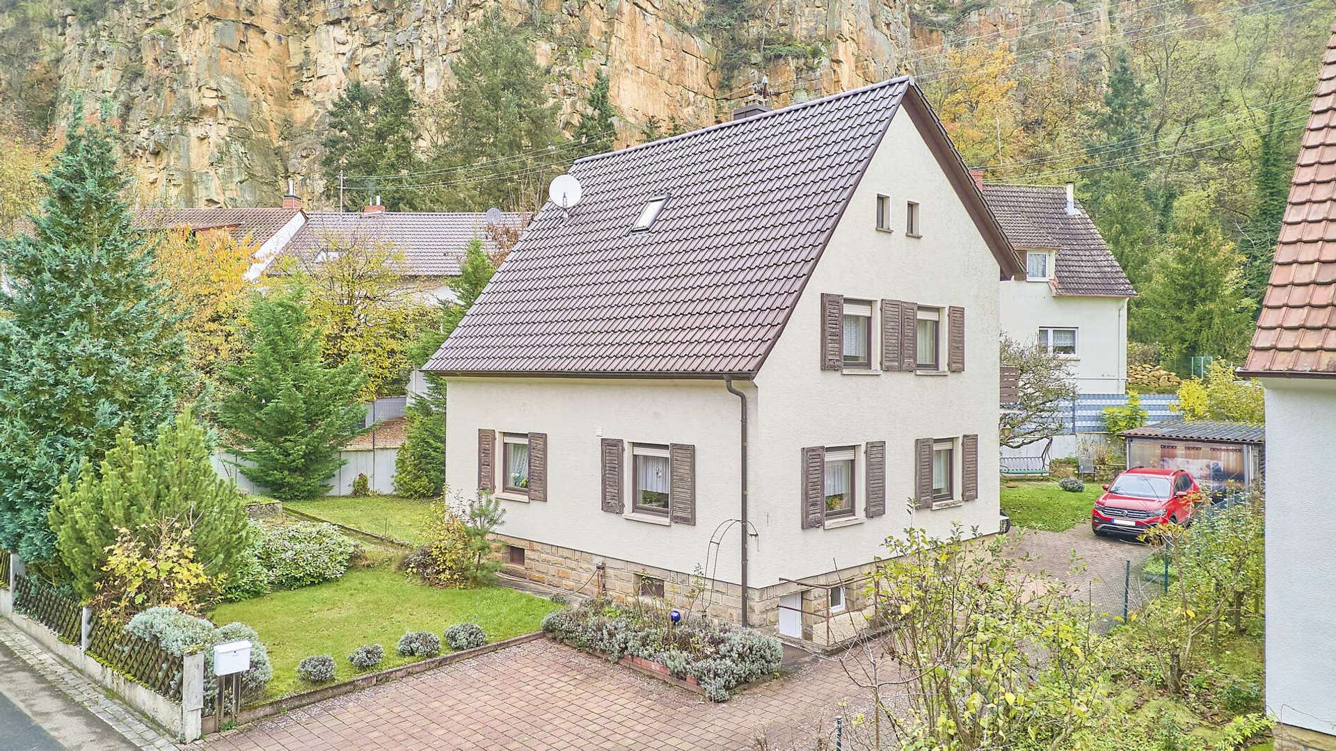 Charmantes Einfamilienhaus mit gemütlichem Ambiente und großzügigem Garten, 67435 Neustadt an der Weinstraße, Haus