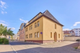 Wertbeständige Kapitalanlage: 9-Parteienhaus mit Altbaucharakter - Außenansicht