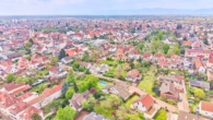 Ein Zuhause für die ganze Familie mit hellen Räumen, Vollunterkellerung & traumhaftem Garten - Drohnenaufnahme