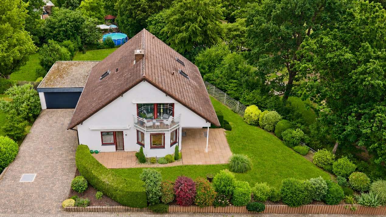 Wohnen mit Mehrwert: Einfamilienhaus mit Einliegerwohnung, 67434 Neustadt an der Weinstraße, Einfamilienhaus