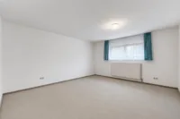 Wohnen mit Mehrwert: Einfamilienhaus mit Einliegerwohnung - Schlafzimmer_KG