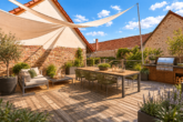 Kernsaniertes Anwesen: südliche Eleganz trifft auf modernen Wohnluxus - Terrasse
