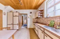 Viel Platz für Ihre Ideen – Einfamilienhaus mit großem Garten & großzügiger Scheune - Küche