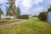 Platz für Neues: Großes Grundstück mit Garten & Baupotenzial in 2. Reihe - Garten