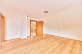 Wohnhaus mit weitläufigem Garten, Hofcharakter & viel Platz für Familie & Hobby - Schlafzimmer OG