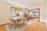 Wohnhaus mit weitläufigem Garten, Hofcharakter & viel Platz für Familie & Hobby - Essbereich (digitales Staging)