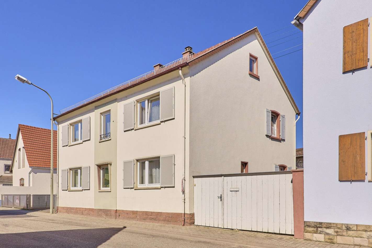 Einladendes Einfamilienhaus auf großzügigem Grundstück mit vielfältigem Ausbaupotenzial, 67435 Neustadt an der Weinstraße, Einfamilienhaus
