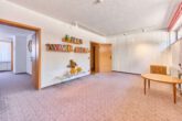 Charakterstarkes Split-Level-Haus mit besonderem Raumkonzept & viel Platz im Freien - Zimmer Untergeschoss