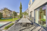 Moderne Erdgeschosswohnung mit eigenem Garten & Pool - Terrasse