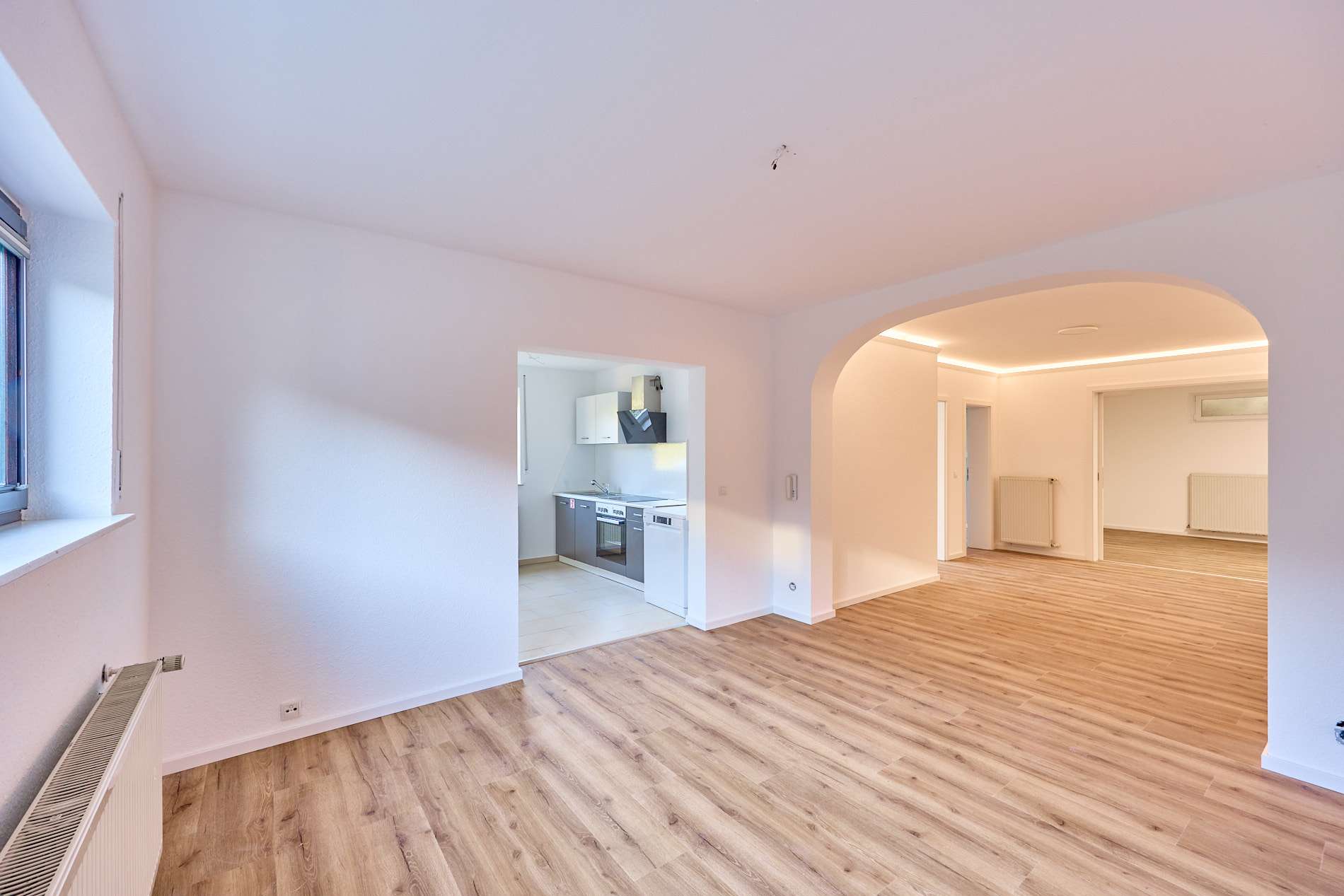 Modernes Wohngefühl im stilvoll renovierten Souterrain, 67157 Wachenheim an der Weinstraße, Souterrainwohnung