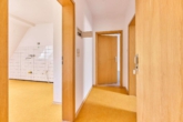 Raum für Ihre Vision - Mehrfamilienhaus oder Abrissgrundstück mit erheblichem Baupotenzial - Flur Wohnung II