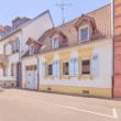 Raum für Ihre Vision - Mehrfamilienhaus oder Abrissgrundstück mit erheblichem Baupotenzial - Außenansicht